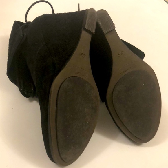 Zara 38 Black Suede Bootie Wedge Heel Wear it 2 ways wrap around laces Excellent - Picture 11 of 13